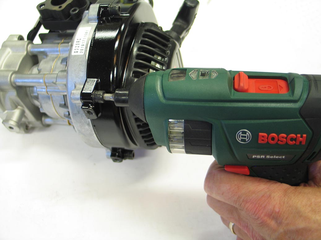 Bosch PSR Select Visseuse sans fil avec 12 embouts